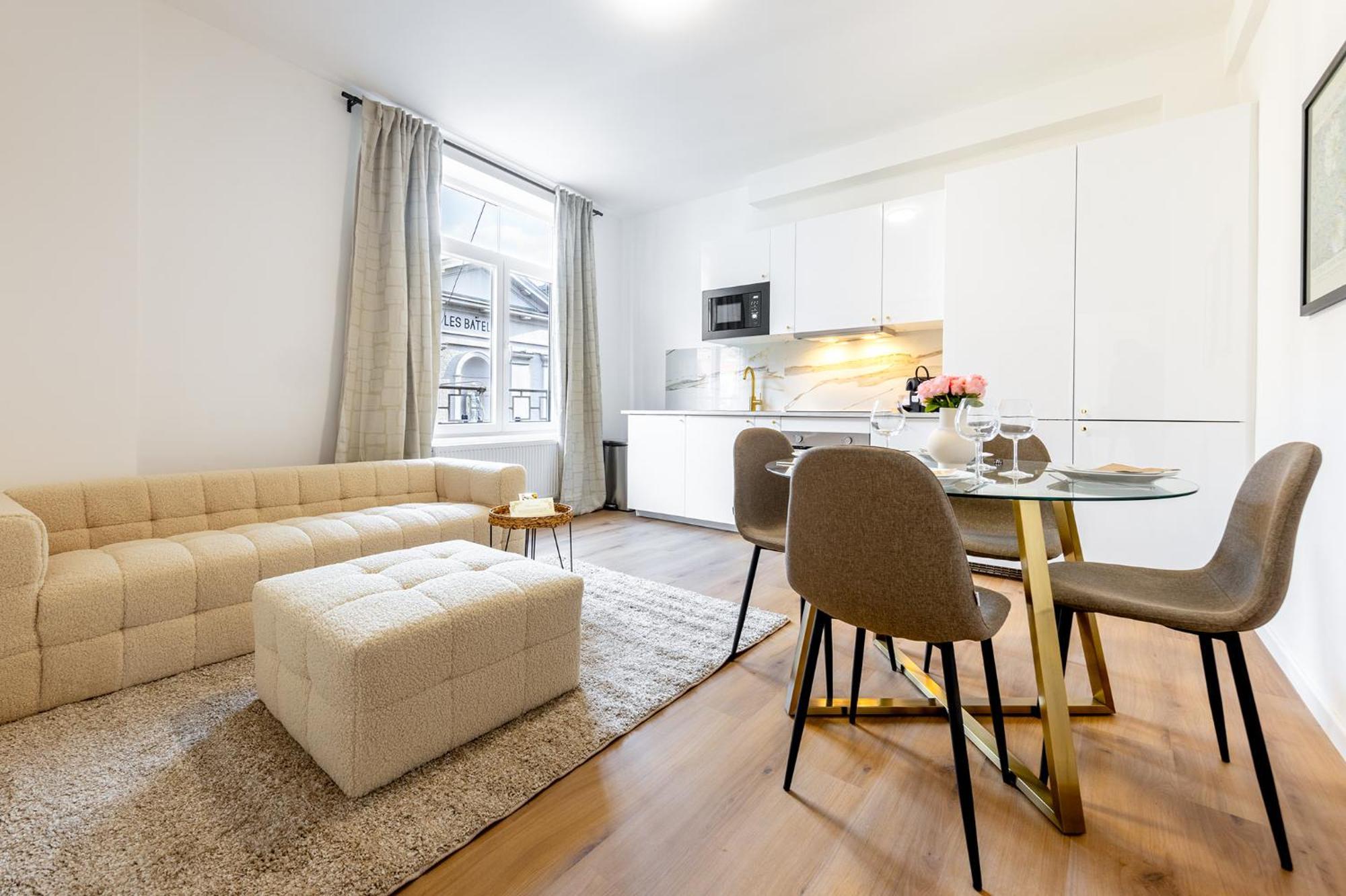 Appartement 3 Chambres นามูร์ ภายนอก รูปภาพ