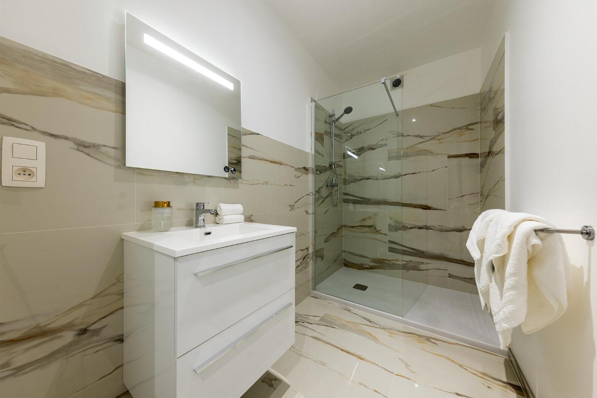 Appartement 3 Chambres นามูร์ ภายนอก รูปภาพ