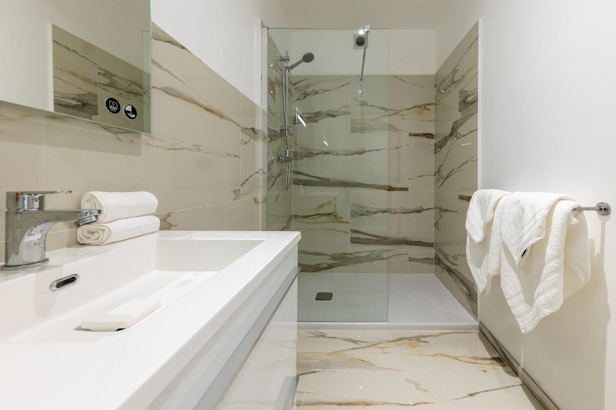 Appartement 3 Chambres นามูร์ ภายนอก รูปภาพ