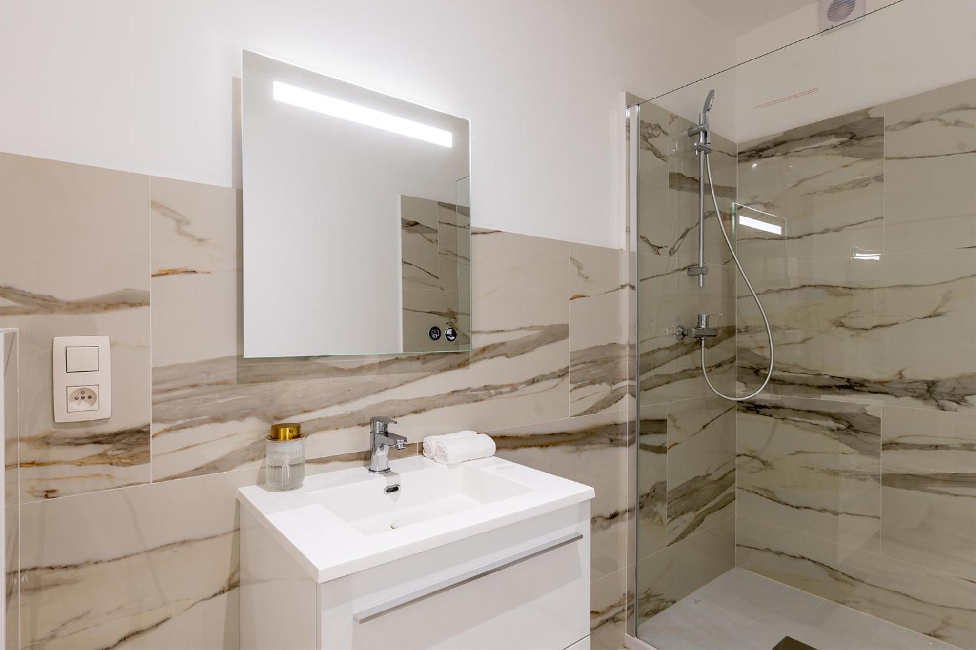 Appartement 3 Chambres นามูร์ ภายนอก รูปภาพ
