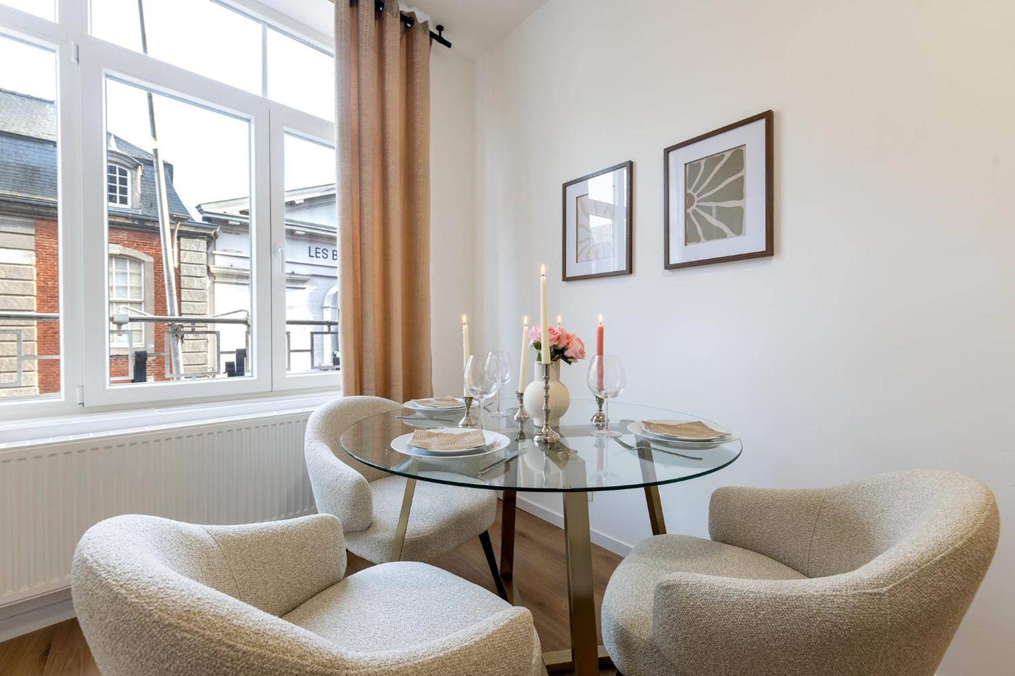 Appartement 3 Chambres นามูร์ ภายนอก รูปภาพ