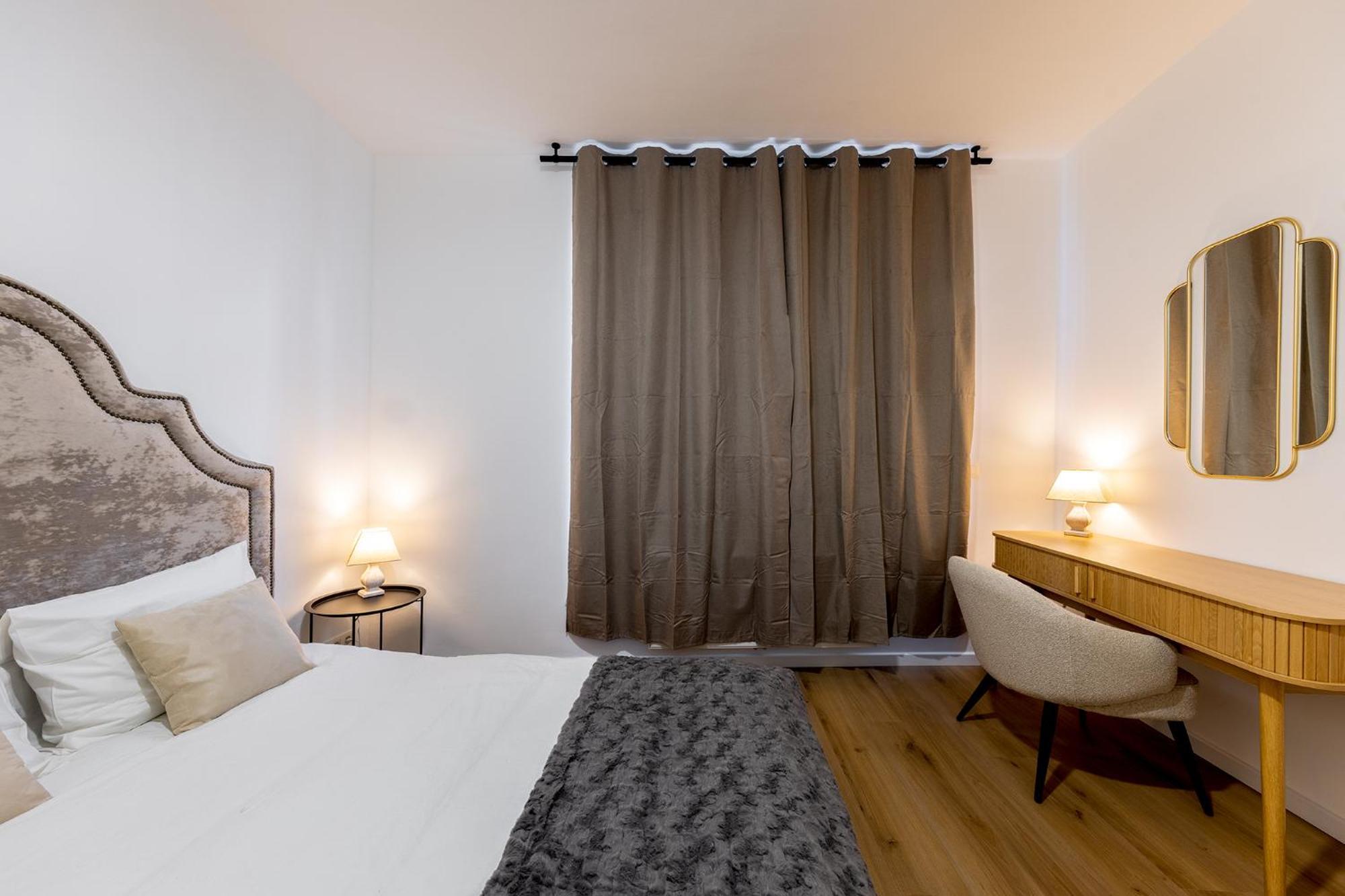 Appartement 3 Chambres นามูร์ ภายนอก รูปภาพ