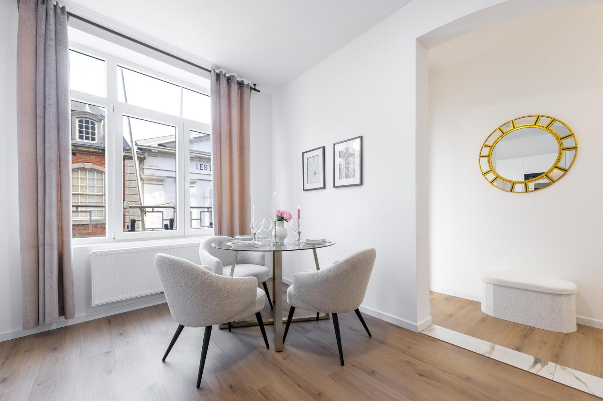 Appartement 3 Chambres นามูร์ ภายนอก รูปภาพ